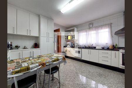 Casa para alugar com 250m², 3 quartos e 4 vagasCozinha