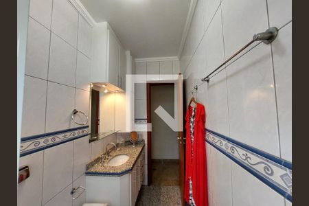 Casa para alugar com 250m², 3 quartos e 4 vagasBanheiro 2