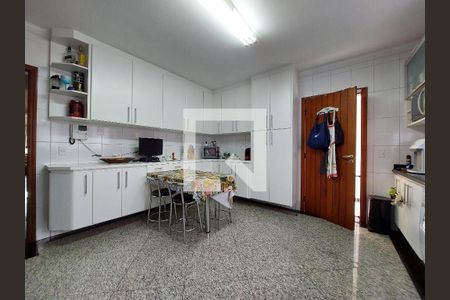 Casa para alugar com 250m², 3 quartos e 4 vagasCozinha