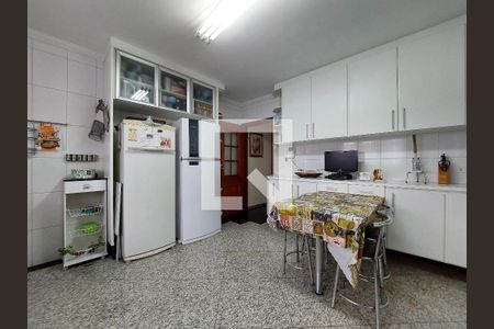 Casa para alugar com 250m², 3 quartos e 4 vagasCozinha