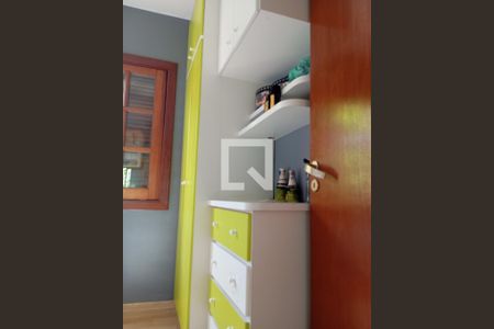 Casa à venda com 175m², 3 quartos e 4 vagas Casa à venda com 175m², 3 quartos e 4 vagasQuarto 2