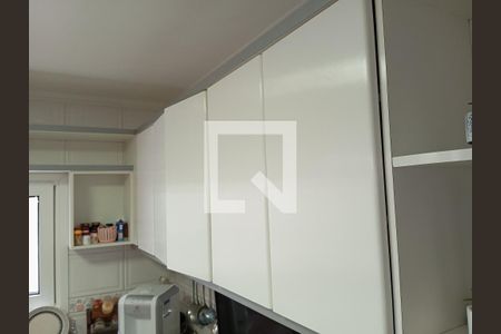 Casa à venda com 175m², 3 quartos e 4 vagas Casa à venda com 175m², 3 quartos e 4 vagasCozinha