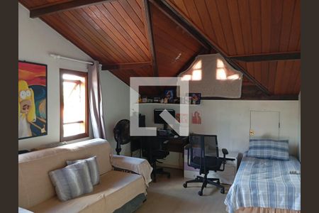 Casa à venda com 175m², 3 quartos e 4 vagas Casa à venda com 175m², 3 quartos e 4 vagas 2 ° andar Quarto