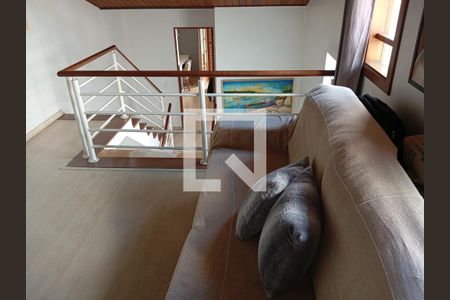 Casa à venda com 175m², 3 quartos e 4 vagas Casa à venda com 175m², 3 quartos e 4 vagas2 ° andar sala 2