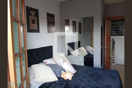 Casa à venda com 175m², 3 quartos e 4 vagas Casa à venda com 175m², 3 quartos e 4 vagas 2 ° andar Quarto