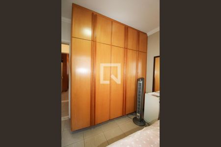 Casa de condomínio à venda com 340m², 5 quartos e 3 vagasQuarto 3 (suíte)