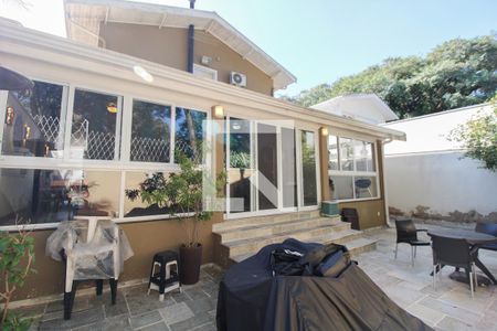 Casa de condomínio à venda com 340m², 5 quartos e 3 vagasQuintal