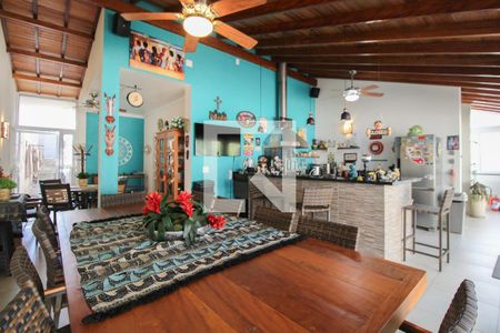 Casa de condomínio à venda com 340m², 5 quartos e 3 vagasSalão de festas