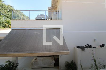 Casa de condomínio à venda com 340m², 5 quartos e 3 vagasVista do Quarto 3 (suíte)