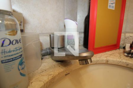 Casa de condomínio à venda com 340m², 5 quartos e 3 vagasBanheiro de serviço