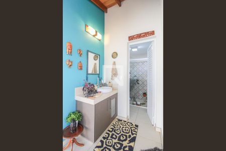 Casa de condomínio à venda com 340m², 5 quartos e 3 vagasBanheiro do Salão de Festas