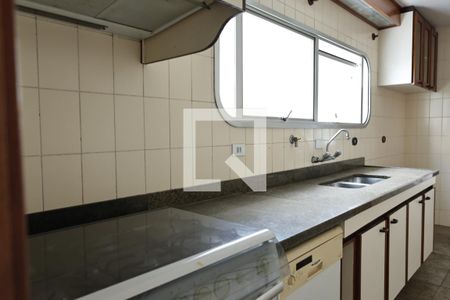 Apartamento à venda com 270m², 4 quartos e 2 vagascozinha