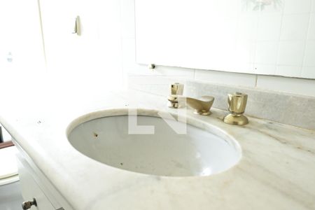 Apartamento à venda com 270m², 4 quartos e 2 vagasbanheiro
