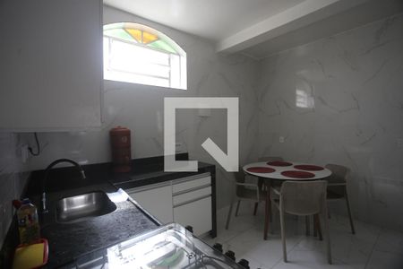 Casa para alugar com 200m², 3 quartos e sem vagaCozinha