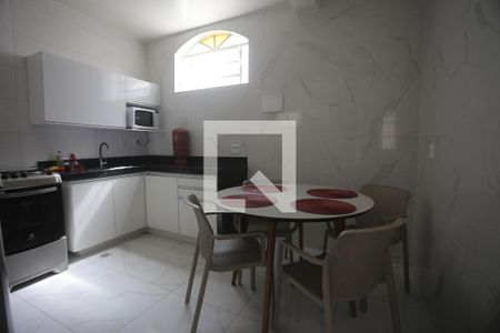 Casa para alugar com 200m², 3 quartos e sem vagaCozinha