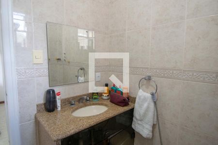 Apartamento para alugar com 76m², 2 quartos e sem vagaBanheiro