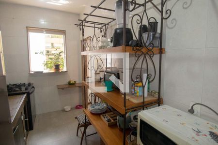 Apartamento para alugar com 76m², 2 quartos e sem vagaCozinha