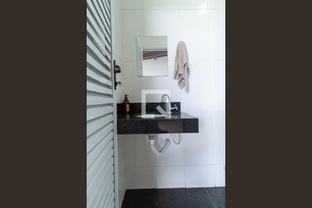 Casa para alugar com 480m², 3 quartos e 6 vagas Casa para alugar com 480m², 3 quartos e 6 vagasBanheiro da área externa