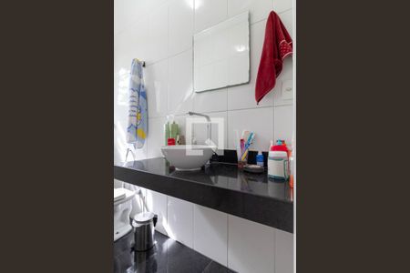 Casa para alugar com 480m², 3 quartos e 6 vagas Casa para alugar com 480m², 3 quartos e 6 vagasBanheiro social