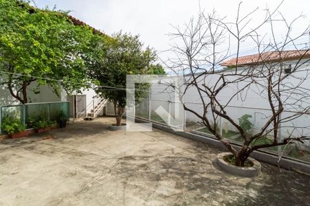 Casa para alugar com 480m², 3 quartos e 6 vagas Casa para alugar com 480m², 3 quartos e 6 vagasQuintal