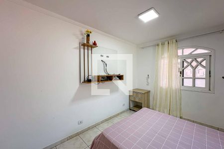 Suíte 1 de casa à venda com 4 quartos, 200m² em Conjunto Residencial Santa Terezinha, São Paulo