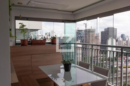 Apartamento à venda com 66m², 1 quarto e 1 vagaSacada