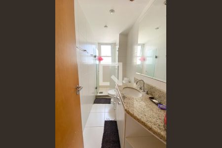 Banheiro da Suíte de apartamento para alugar com 3 quartos, 78m² em Santa Rosa, Niterói