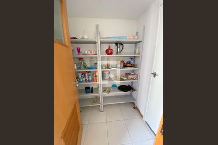 Apartamento à venda com 78m², 3 quartos e 1 vagaÁrea de Serviço