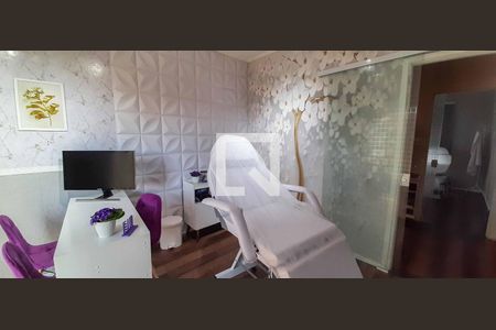 Casa à venda com 150m², 3 quartos e 3 vagas Casa à venda com 150m², 3 quartos e 3 vagasQuarto