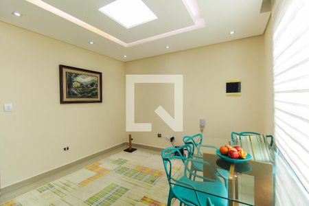 Casa de condomínio para alugar com 170m², 4 quartos e 2 vagasSala