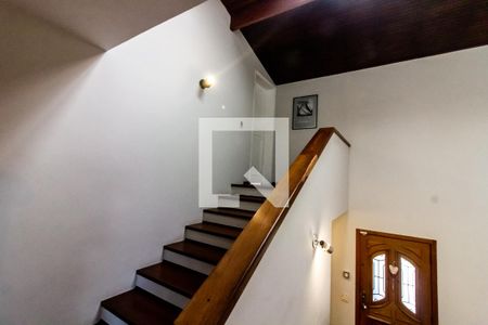 Casa à venda com 280m², 3 quartos e 4 vagasEscada