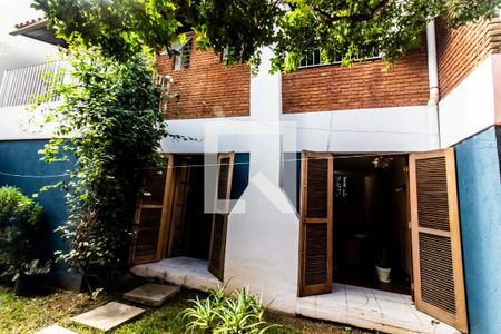 Casa à venda com 280m², 3 quartos e 4 vagasQuintal