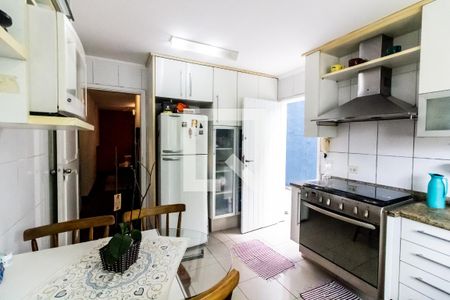 Casa à venda com 280m², 3 quartos e 4 vagasCozinha - Armários