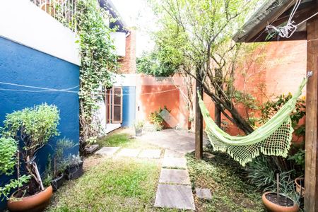 Casa à venda com 280m², 3 quartos e 4 vagasQuintal