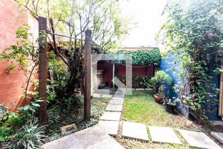 Casa à venda com 280m², 3 quartos e 4 vagasQuintal