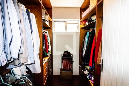 Casa à venda com 280m², 3 quartos e 4 vagasCloset Quarto 3