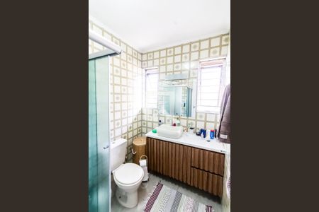 Casa à venda com 280m², 3 quartos e 4 vagasBanheiro da Suíte Quarto 2