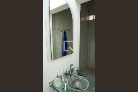 Apartamento à venda com 120m², 2 quartos e sem vaga Apartamento à venda com 120m², 2 quartos e sem vagaBanheiro da Suíte 2