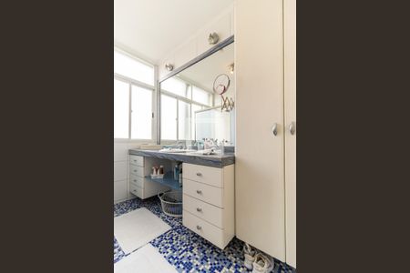 Apartamento à venda com 198m², 3 quartos e 1 vagaBanheiro da Suíte