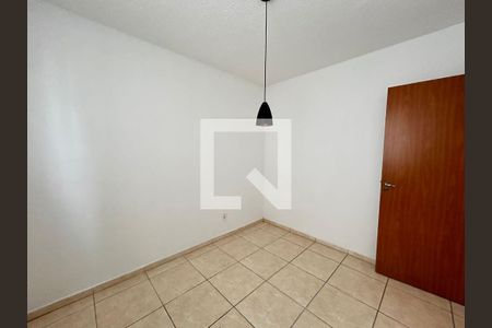 Quarto 2 de apartamento para alugar com 2 quartos, 44m² em Chacaras Reunidas Santa Terezinha, Contagem