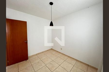 Quarto 2 de apartamento para alugar com 2 quartos, 44m² em Chacaras Reunidas Santa Terezinha, Contagem