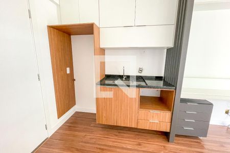 Cozinha de kitnet/studio à venda com 1 quarto, 29m² em Sumaré, São Paulo