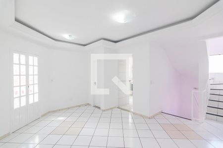 Sala de casa de condomínio para alugar com 2 quartos, 100m² em Silveira, Santo André
