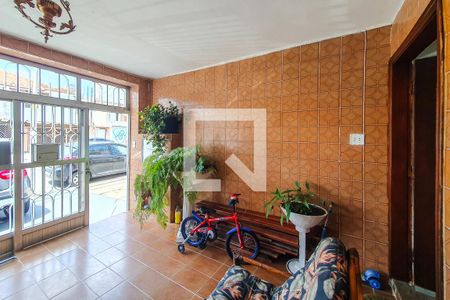 garagem de casa para alugar com 2 quartos, 200m² em Jardim da Gloria, São Paulo