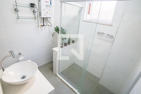 Apartamento para alugar com 53m², 2 quartos e sem vagaBanheiro