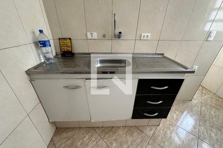 Cozinha de apartamento para alugar com 1 quarto, 55m² em Bom Retiro, São Paulo