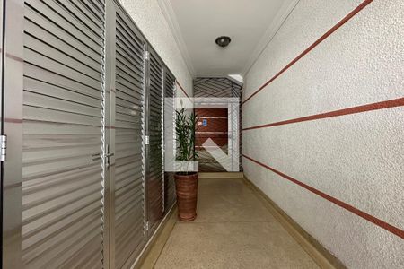 Hall de entrada de apartamento para alugar com 1 quarto, 55m² em Bom Retiro, São Paulo