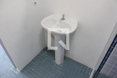 Banheiro de apartamento para alugar com 1 quarto, 35m² em Gonzaguinha, São Vicente