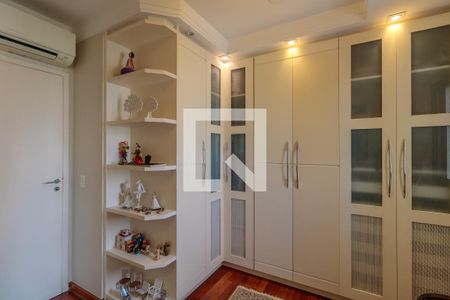 Apartamento para alugar com 160m², 3 quartos e 4 vagas Apartamento para alugar com 160m², 3 quartos e 4 vagasSuíte 3