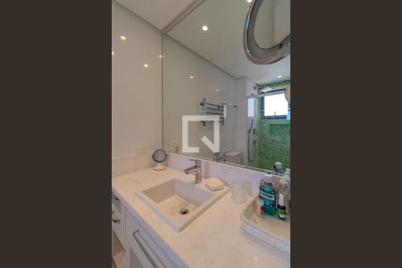 Apartamento para alugar com 160m², 3 quartos e 4 vagas Apartamento para alugar com 160m², 3 quartos e 4 vagasSuíte 1